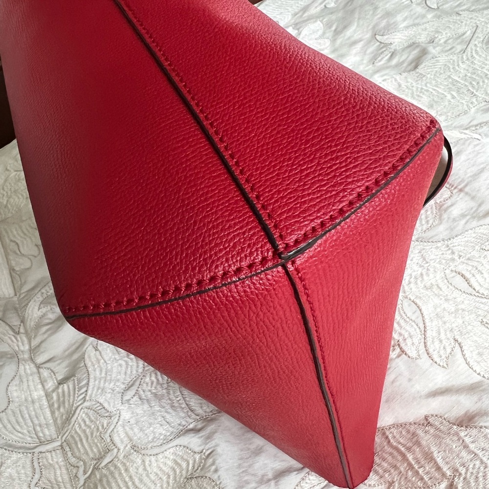 Fendi Logo Shopper Tote - Picture 4 of 15